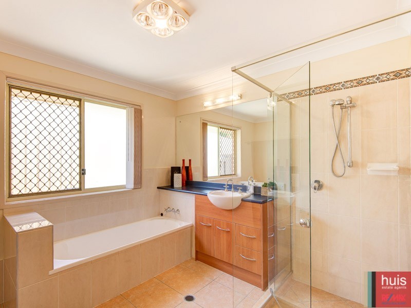 5 Morinda Ct, Warner QLD 4500