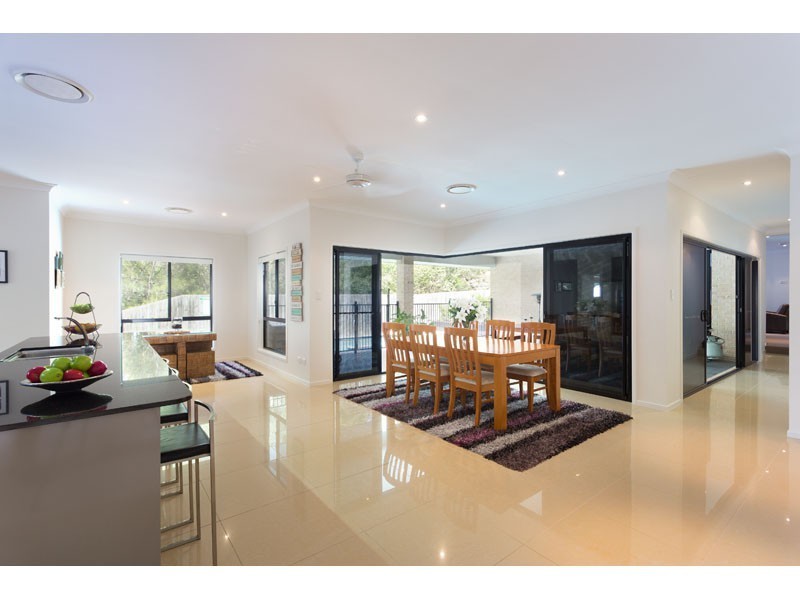 53a Lagoon Crescent, Bellbowrie QLD 4070