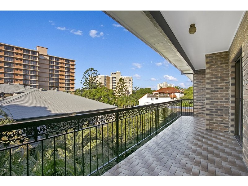 7/42 Sir Fred Schonell Drive, St Lucia QLD 4067