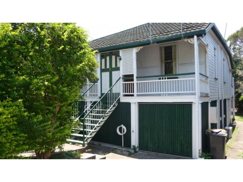 33 Erneton Street, Newmarket QLD 4051