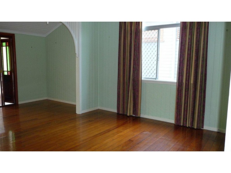 33 Erneton Street, Newmarket QLD 4051