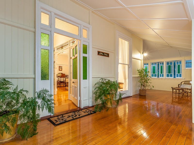 137 Ashgrove Avenue, Ashgrove QLD 4060