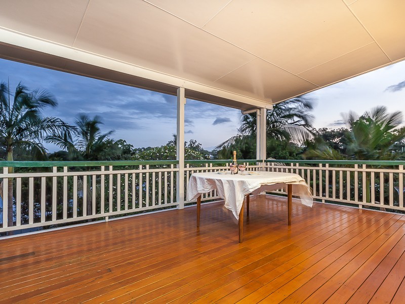 137 Ashgrove Avenue, Ashgrove QLD 4060