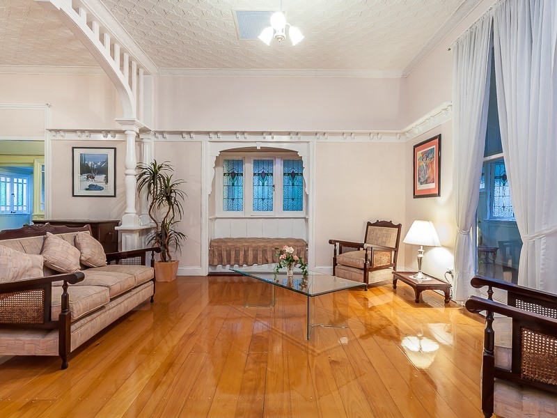 137 Ashgrove Avenue, Ashgrove QLD 4060