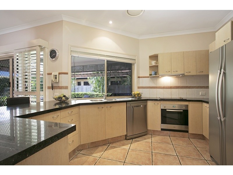 81 Thomas Macleod Avenue, Sinnamon Park QLD 4073
