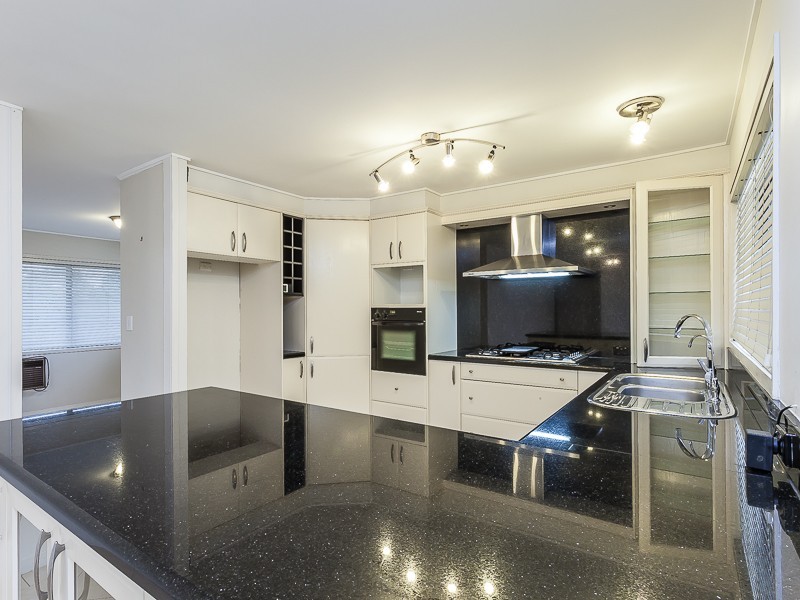 3 Canowie Rd, Jindalee QLD 4074