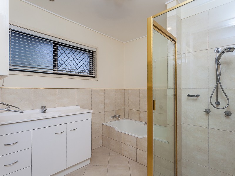 3 Canowie Rd, Jindalee QLD 4074