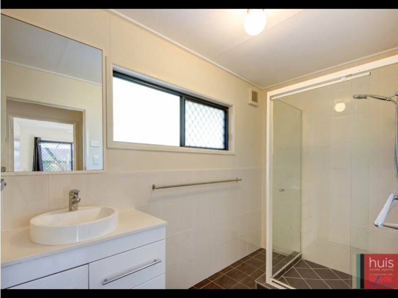 10 Elkhorn St, Woodridge QLD 4114