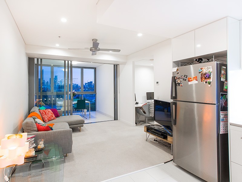 2076/16 Hamilton Place, Bowen Hills QLD 4006