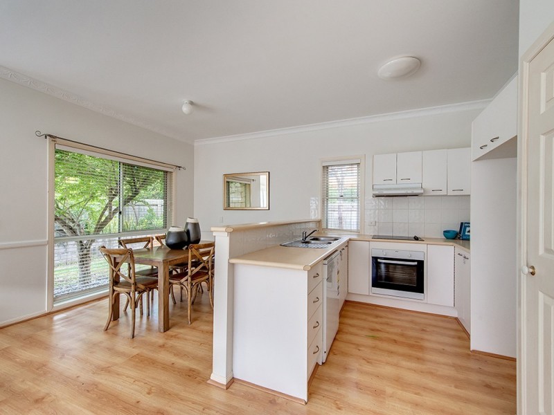 1 Mapleton Crescent, Forest Lake QLD 4078