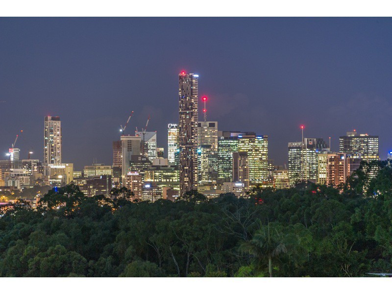 13/32 Tipuana Place, Bardon QLD 4065