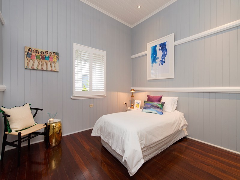 12 Roy Street, Ashgrove QLD 4060