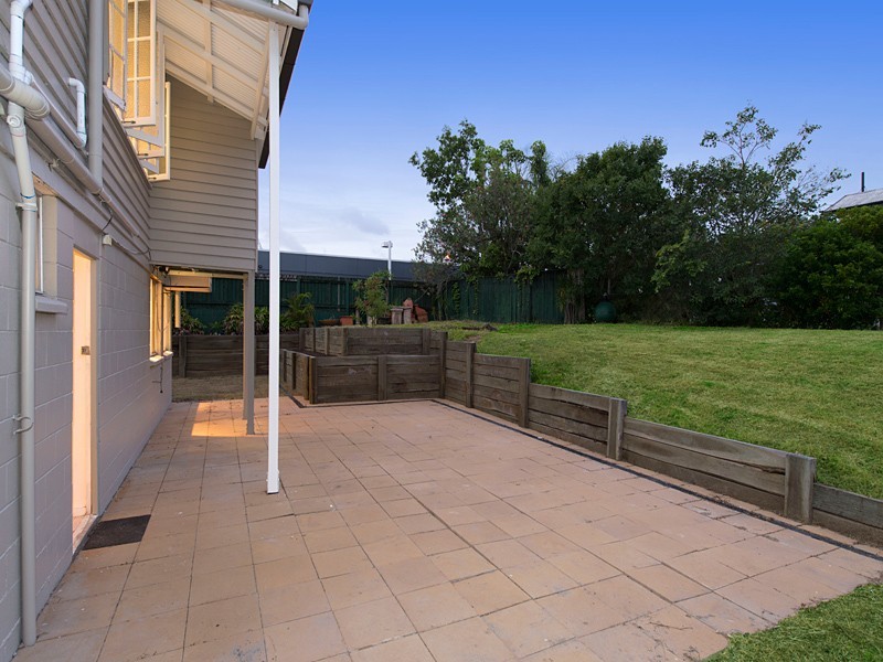 12 Roy Street, Ashgrove QLD 4060