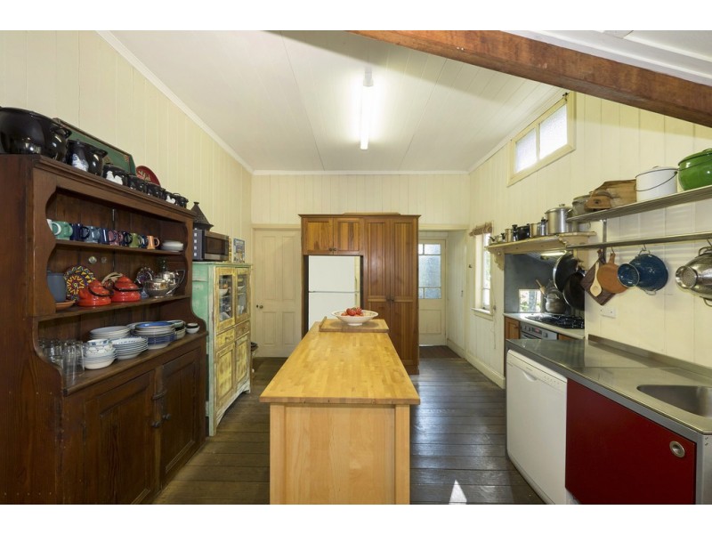 38 Cunningham Street, Taringa QLD 4068