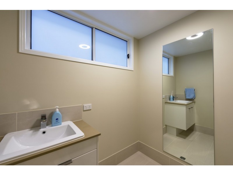 42 Alexandra Street, Bardon QLD 4065