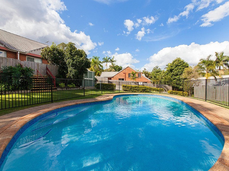 6-67 Brookfield Road, Kenmore QLD 4069