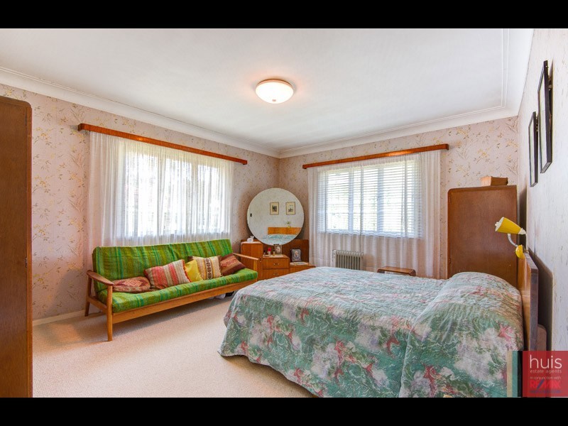 14 Woodville Pl, Annerley QLD 4103