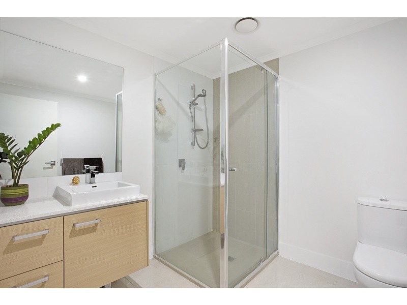 102/158 Victoria Park Road, Kelvin Grove QLD 4059