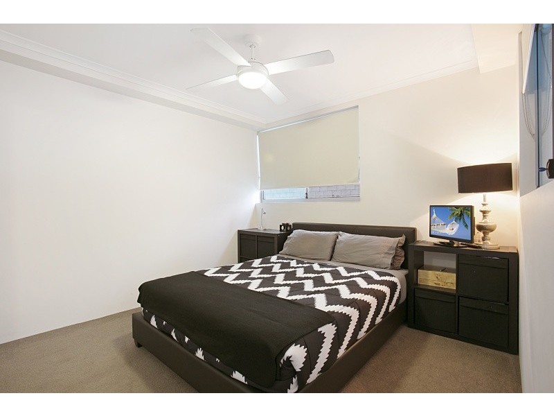 102/158 Victoria Park Road, Kelvin Grove QLD 4059