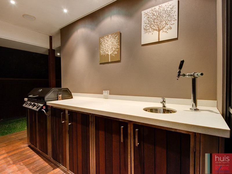 56 Balgowlah Street, Wakerley QLD 4154