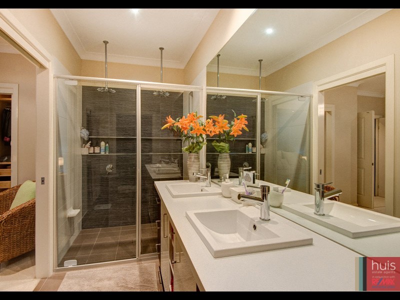 56 Balgowlah Street, Wakerley QLD 4154
