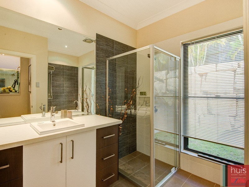 56 Balgowlah Street, Wakerley QLD 4154