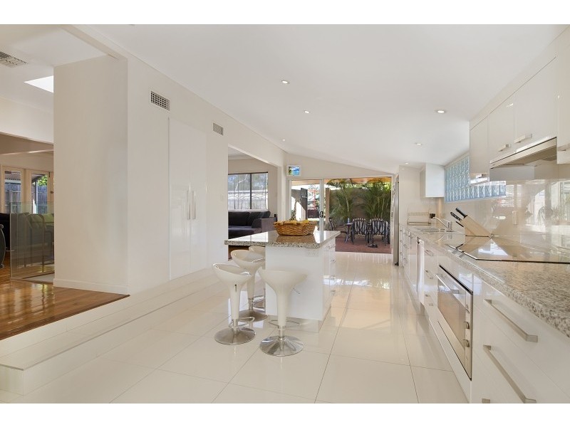 99 Jerrang Street, Indooroopilly QLD 4068