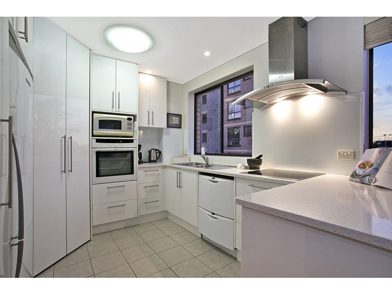 13/12 Bryce Street, St Lucia QLD 4067