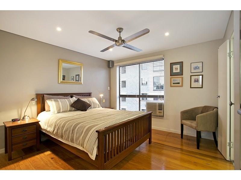 13/12 Bryce Street, St Lucia QLD 4067