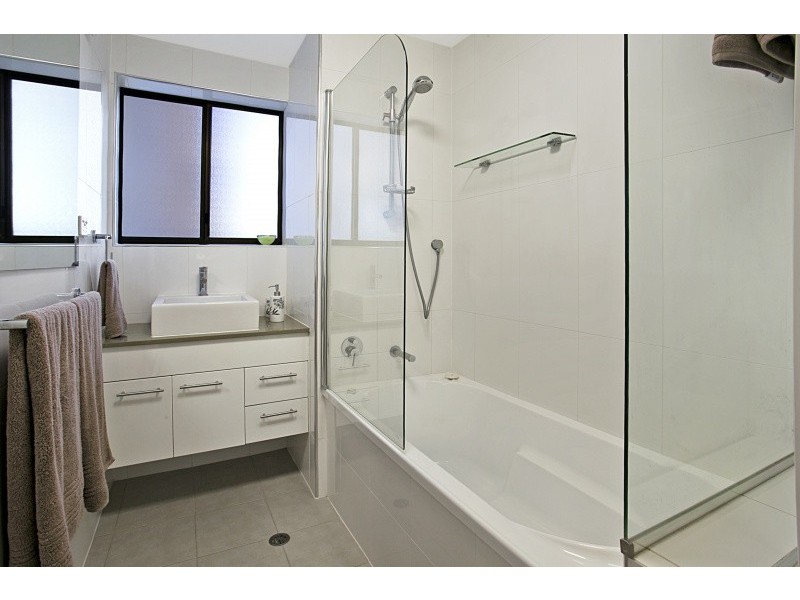 13/12 Bryce Street, St Lucia QLD 4067
