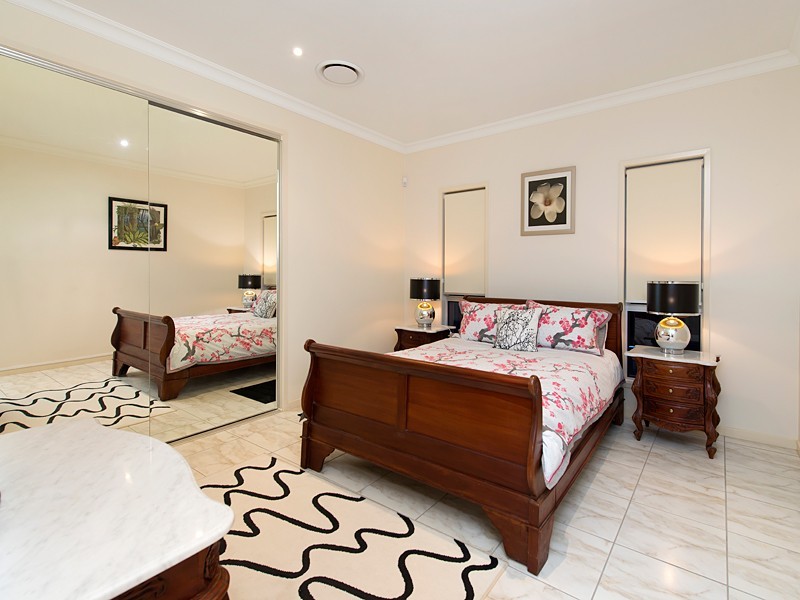 64 Lorward Avenue, Bardon QLD 4065