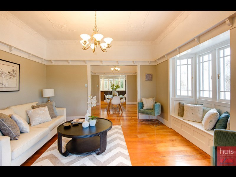 28 Pryde St, Camp Hill QLD 4152