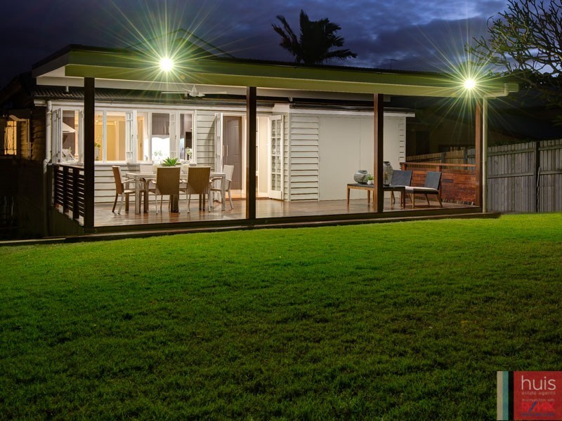 28 Pryde St, Camp Hill QLD 4152