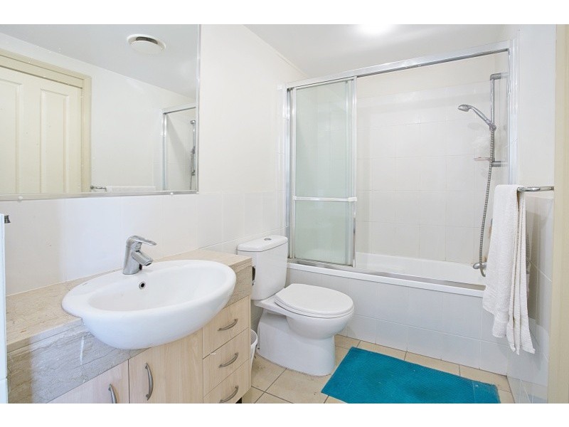 124/7 Land Street, Toowong QLD 4066