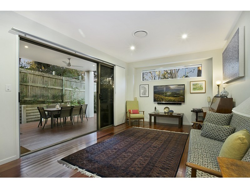 44 Chapman Street, Chapel Hill QLD 4069