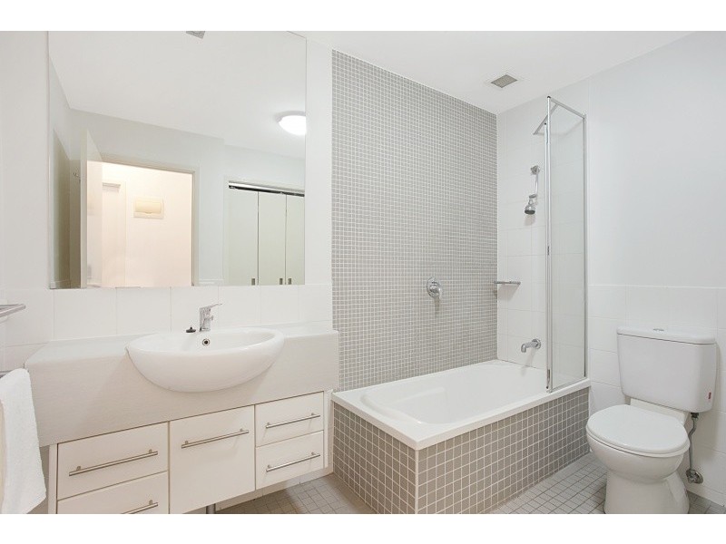 55/2 Campbell Street, Toowong QLD 4066