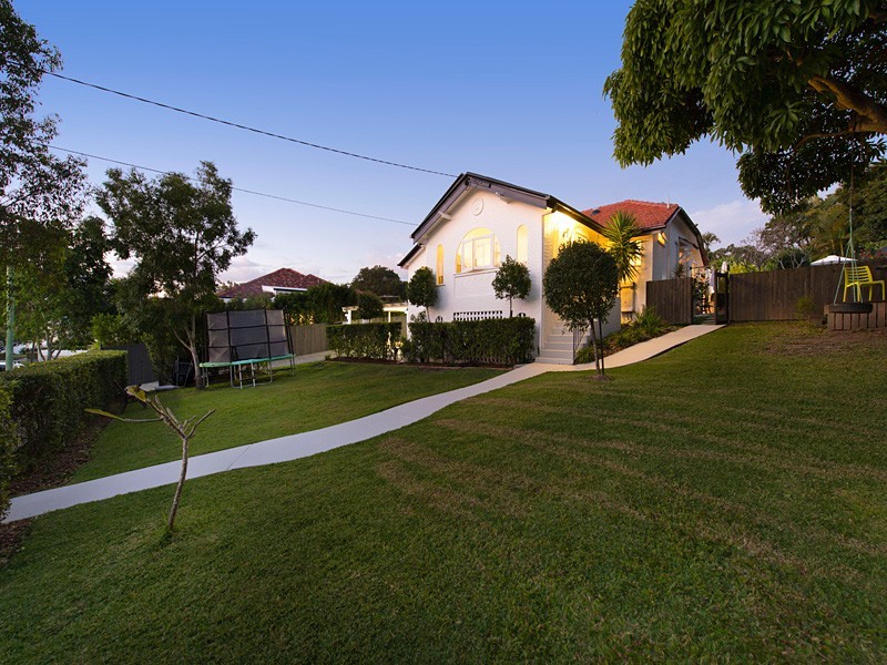 33 Killawarra Road, Ashgrove QLD 4060
