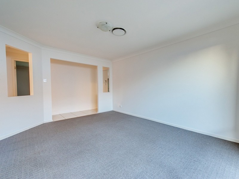 34 Tropical Drive, Forest Lake QLD 4078
