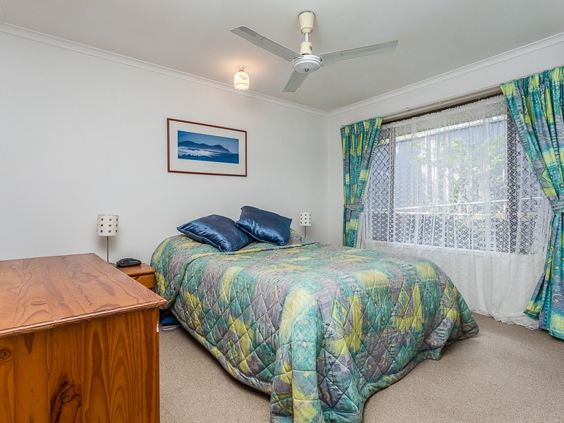 8 Buscall Court, Sinnamon Park QLD 4073