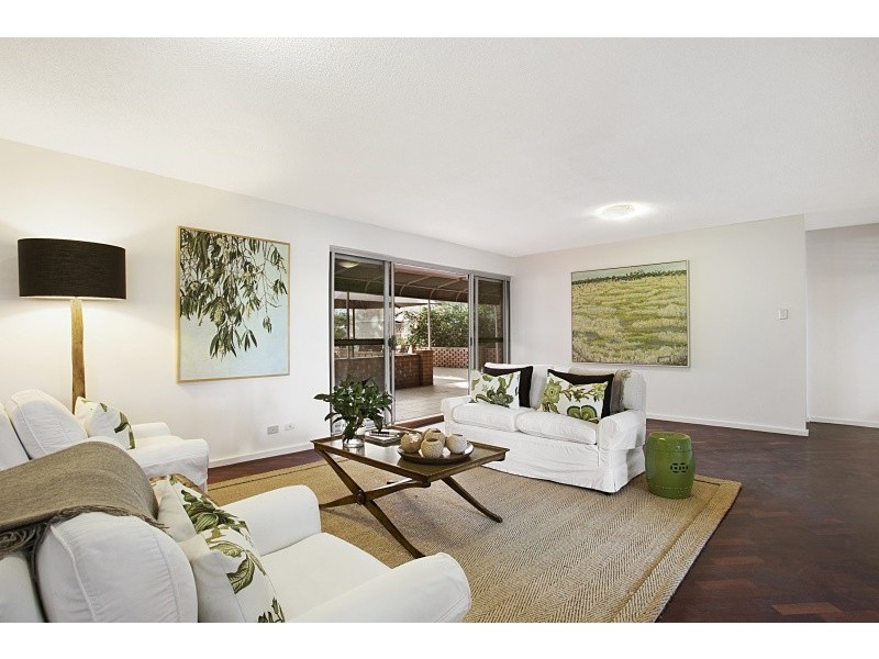 2/136 Macquarie Street, St Lucia QLD 4067