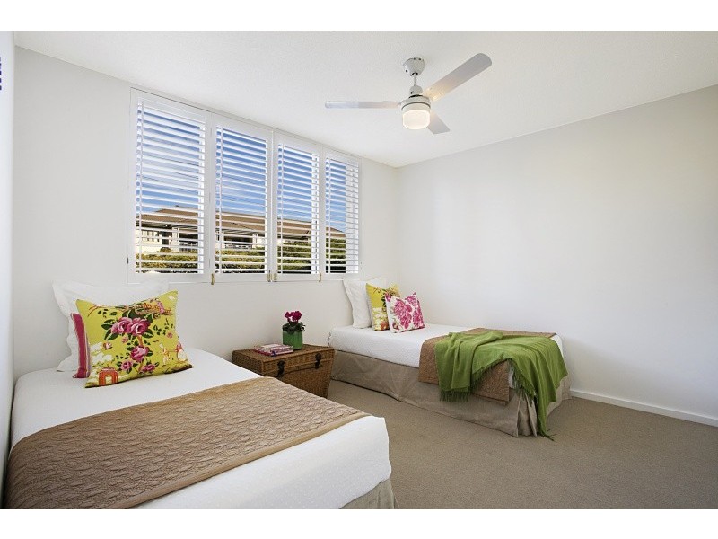 2/136 Macquarie Street, St Lucia QLD 4067