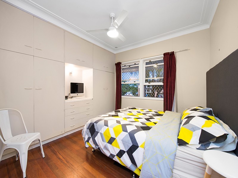 1 Viney Street, Chermside West QLD 4032