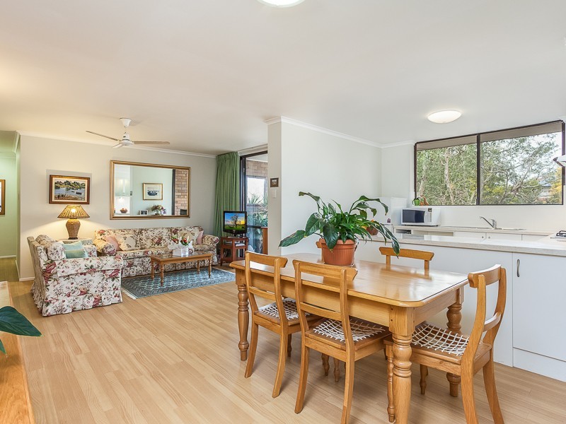 8/23 Waverley Road, Taringa QLD 4068