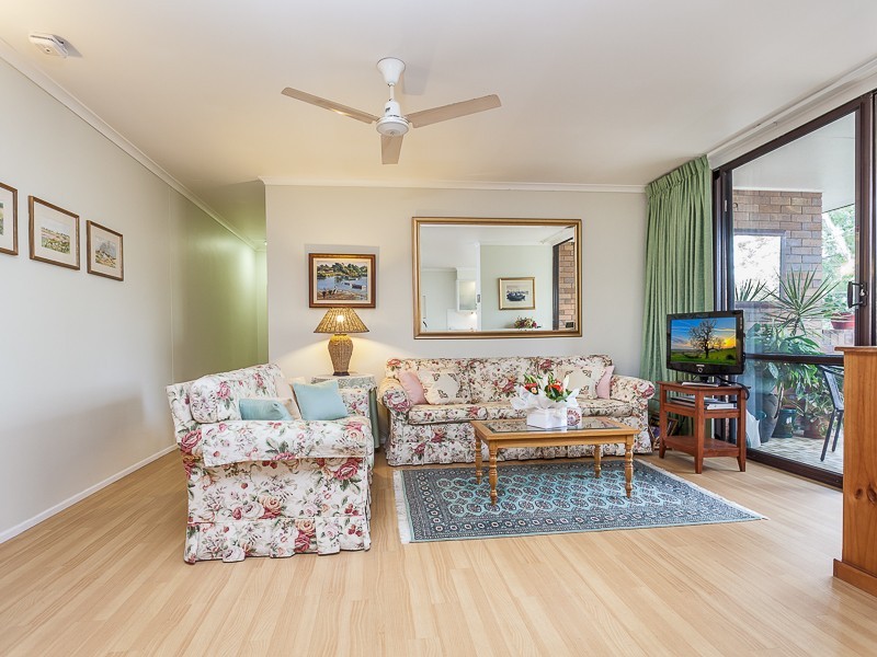 8/23 Waverley Road, Taringa QLD 4068