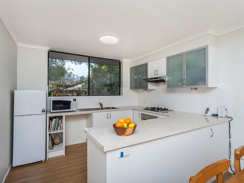 8/23 Waverley Road, Taringa QLD 4068