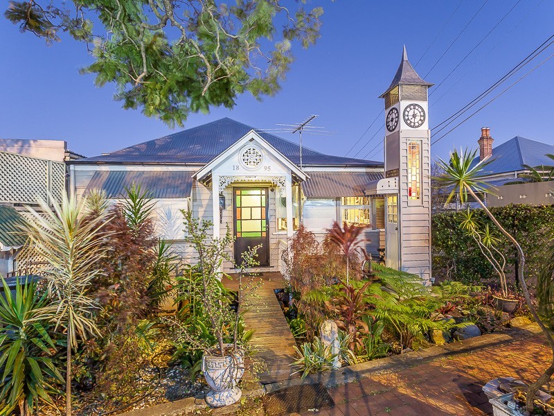 1 Windsor Road, Red Hill QLD 4059