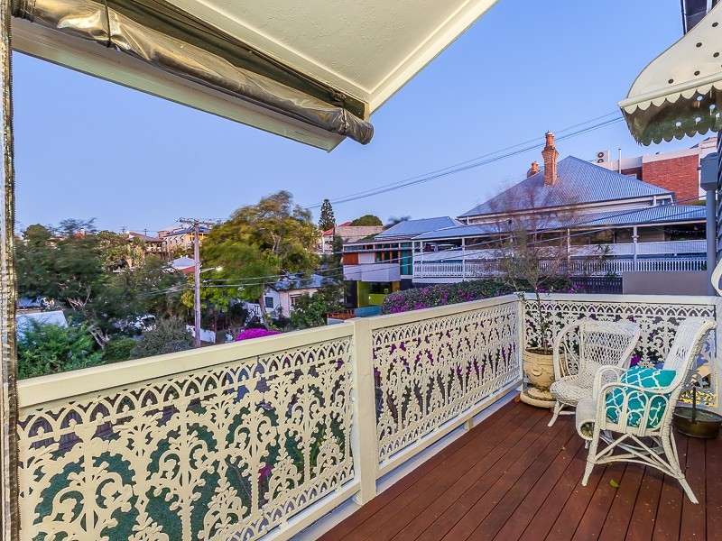 1 Windsor Road, Red Hill QLD 4059