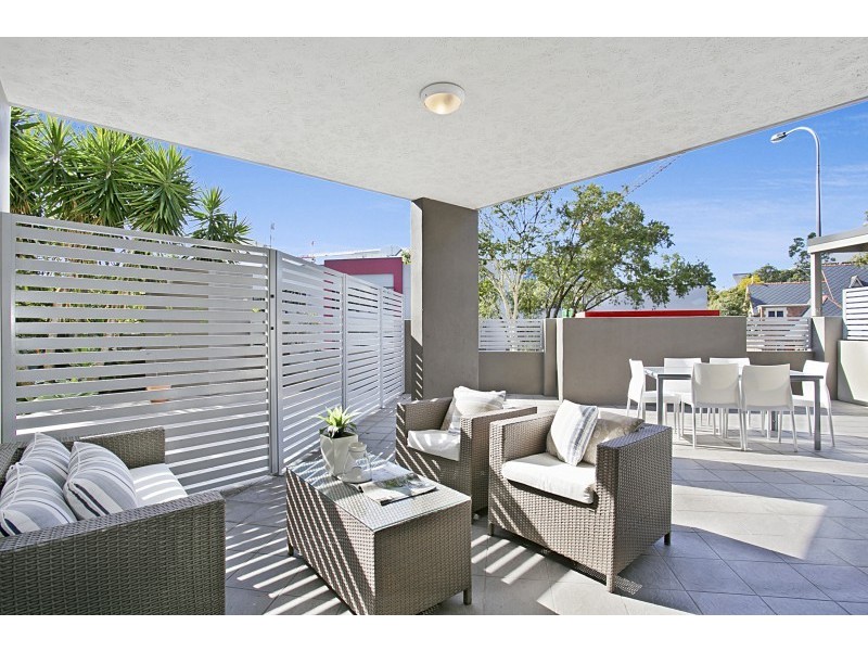 4/36 Holland Street, Toowong QLD 4066