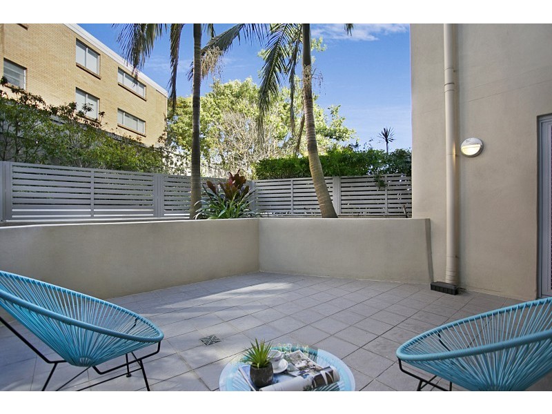 4/36 Holland Street, Toowong QLD 4066