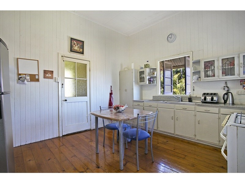 17 Prospect Terrace, St Lucia QLD 4067